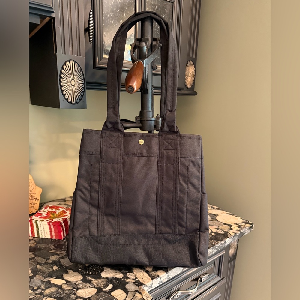 CARHARTT unisex VERTICAL SNAP TOTE - 20 Liters - Picture 5 of 15